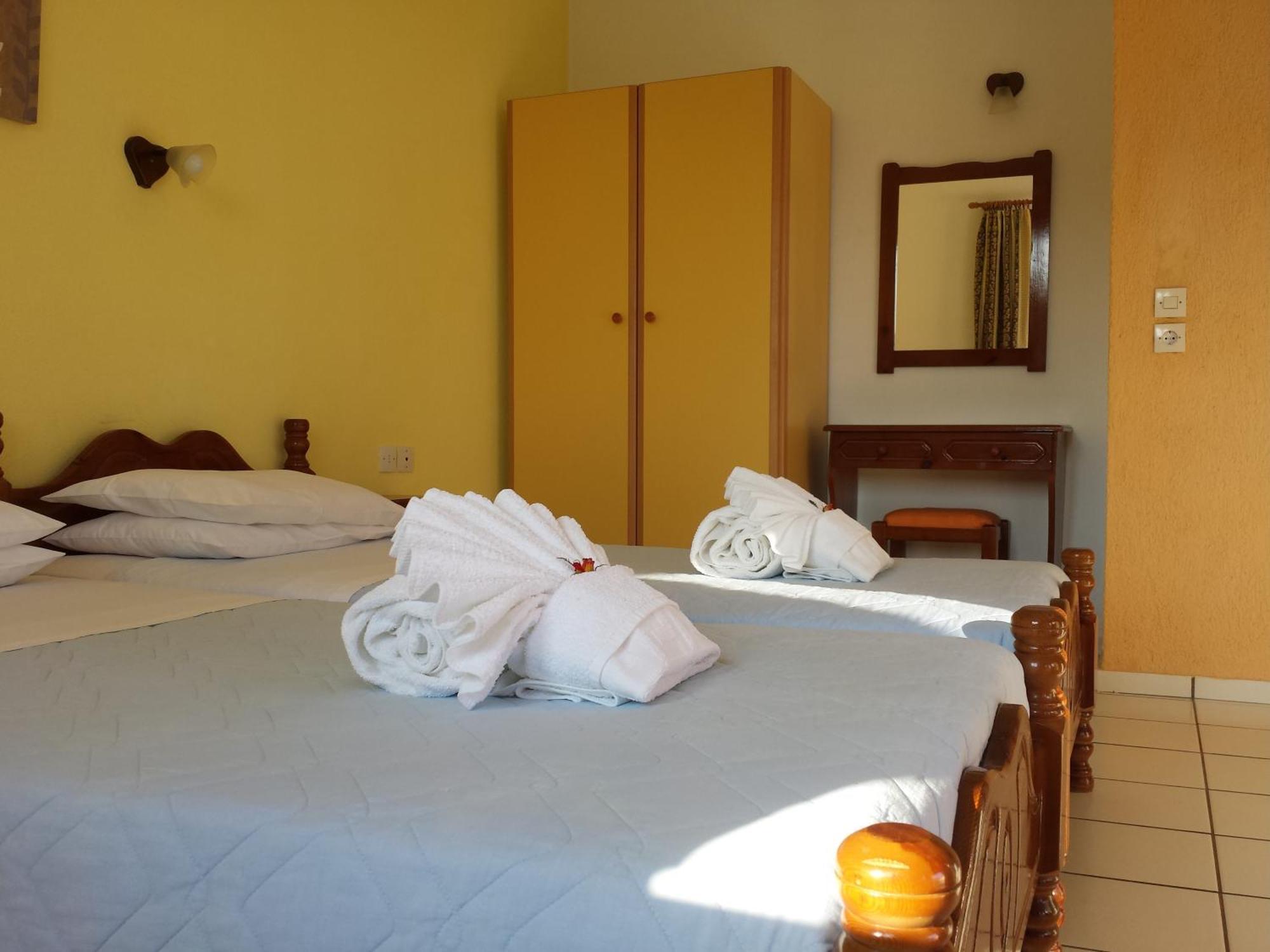 Zorbas Family House Hotel ตรูโลส ห้อง รูปภาพ