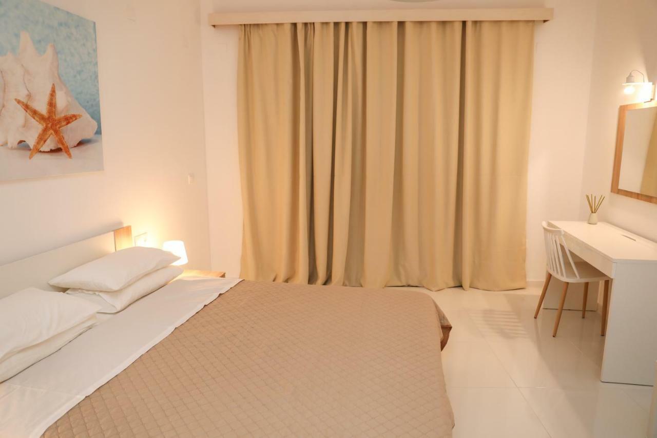 Zorbas Family House Hotel ตรูโลส ภายนอก รูปภาพ