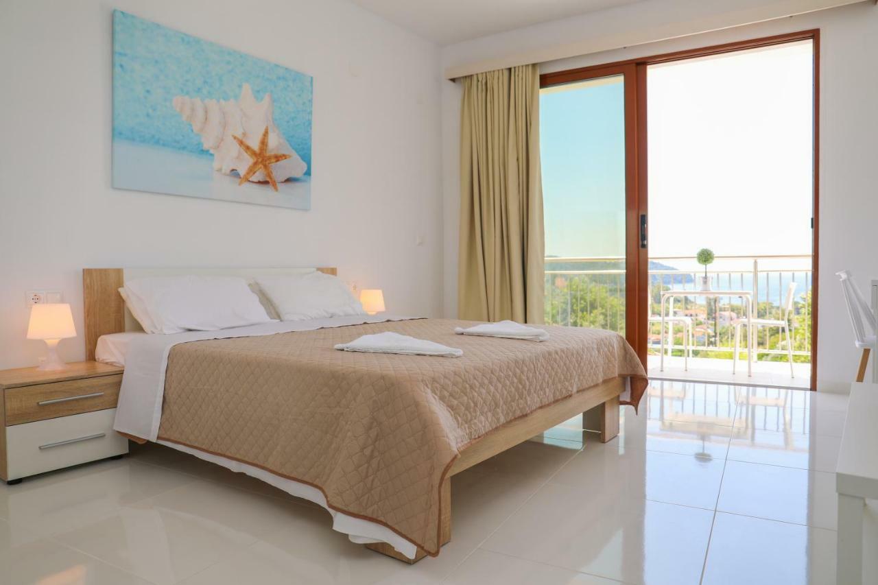 Zorbas Family House Hotel ตรูโลส ภายนอก รูปภาพ