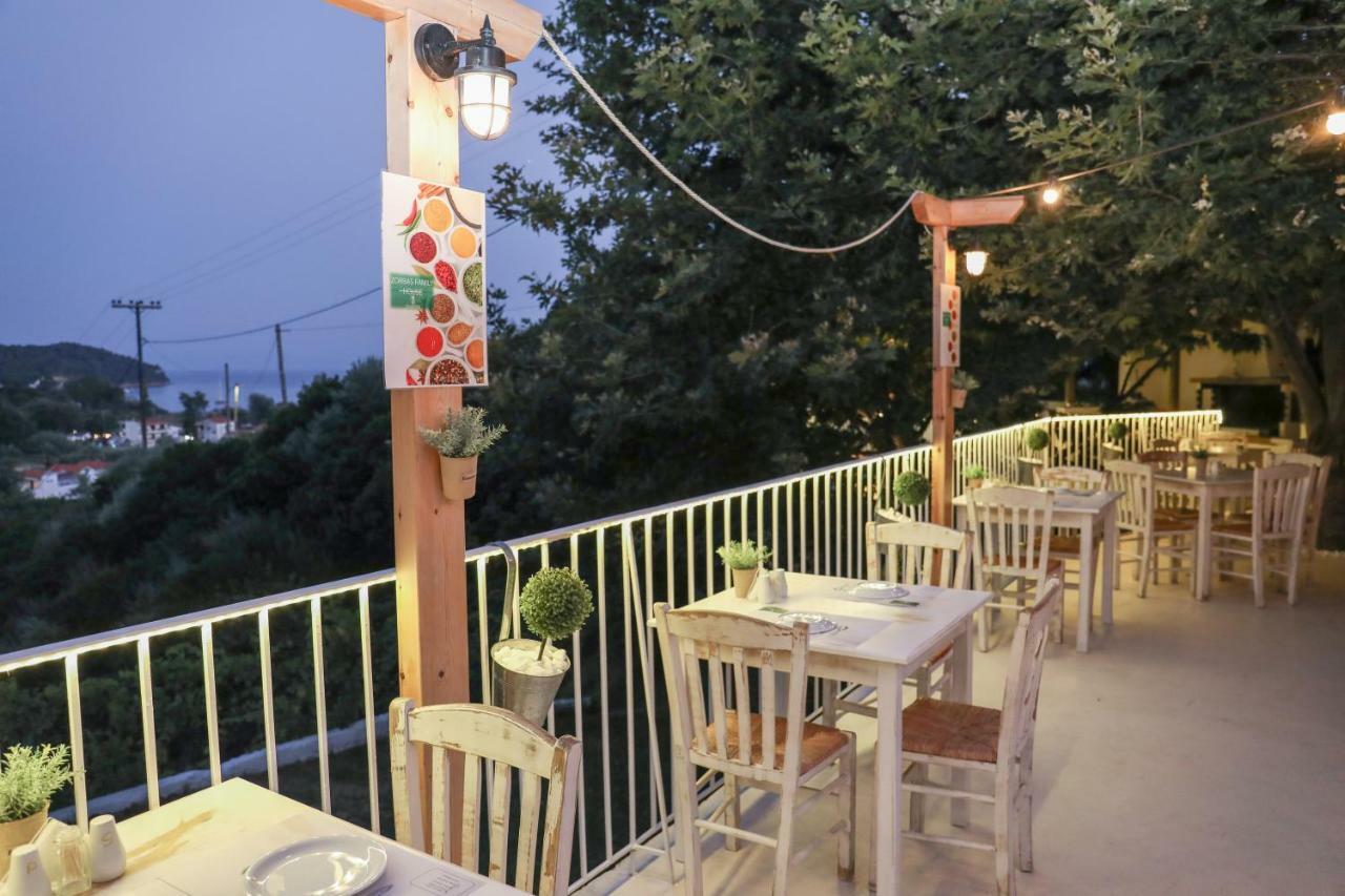 Zorbas Family House Hotel ตรูโลส ภายนอก รูปภาพ