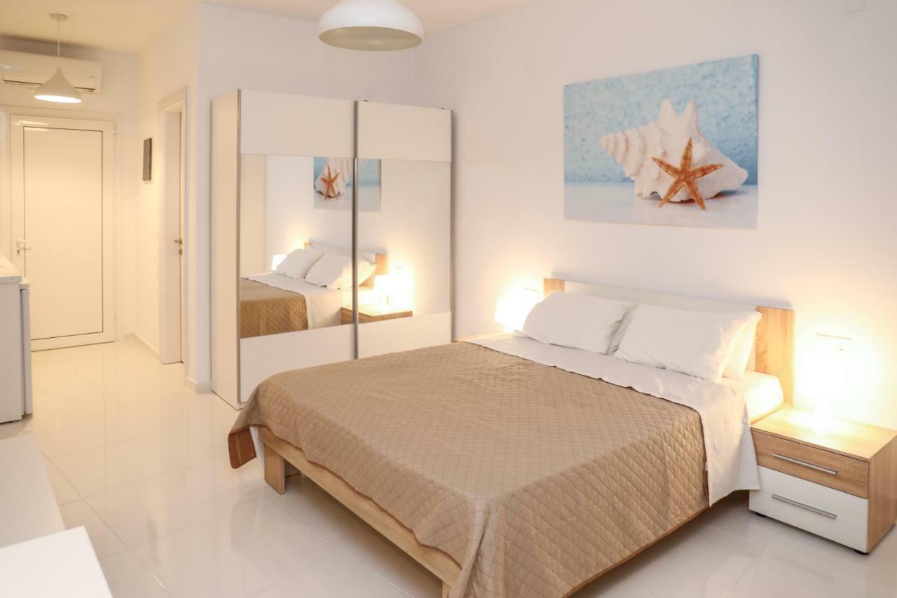 Zorbas Family House Hotel ตรูโลส ภายนอก รูปภาพ