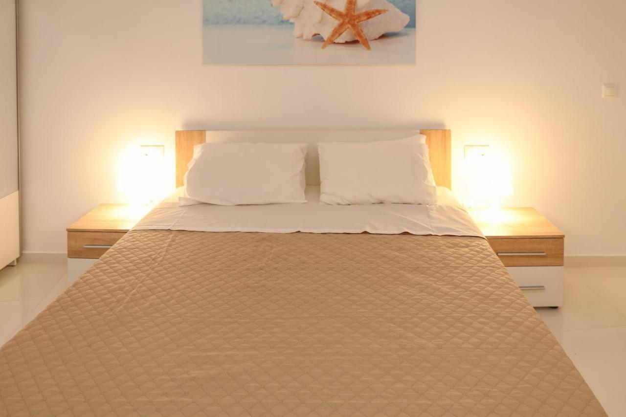 Zorbas Family House Hotel ตรูโลส ภายนอก รูปภาพ